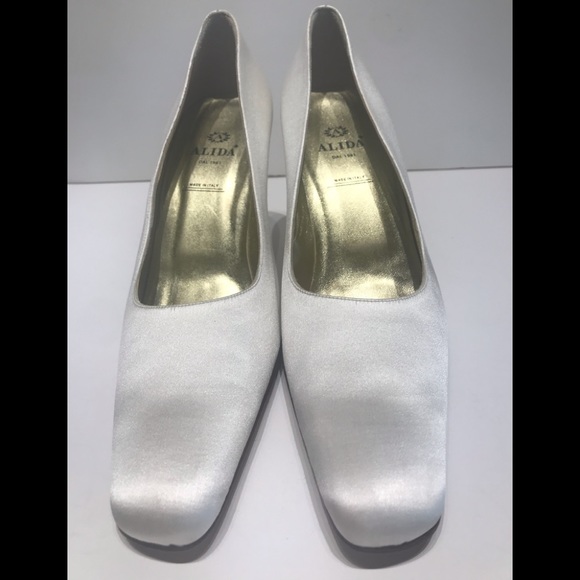 Alida white satin high heel snip toe / also dyable - Picture 1 of 4